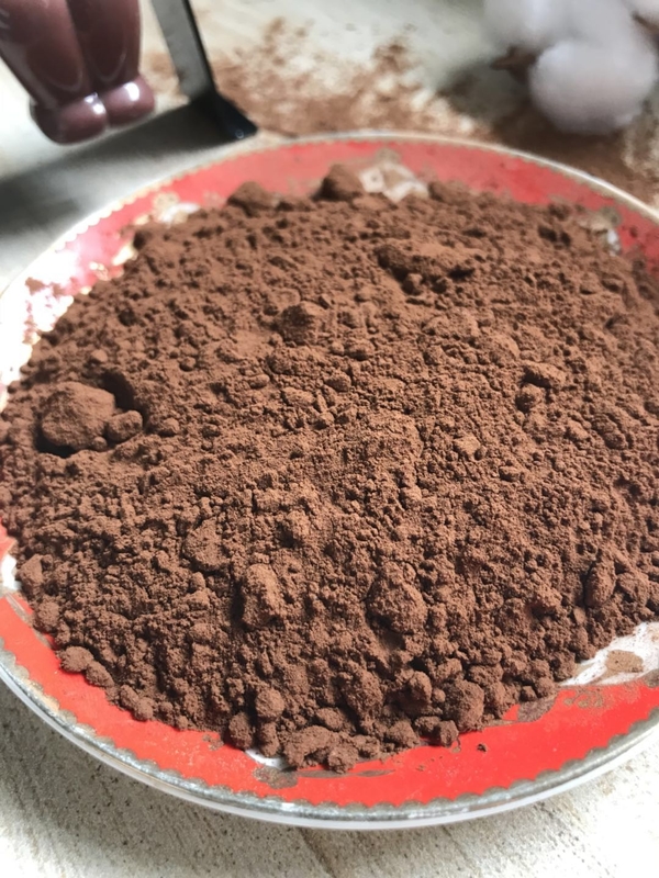 O pó de cacau alcalinizado Unsweetened eficiente alto contém a determinada quantia do alcaloide